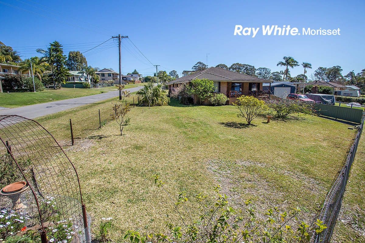66 Grand Parade, Bonnells Bay - Thumbnail 4