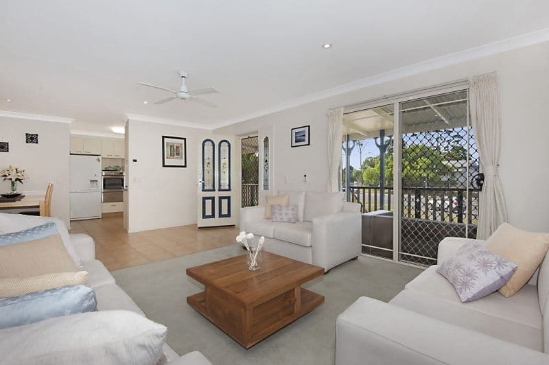 6 Thrower Drive, CURRUMBIN QLD 4223, Currumbin - Thumbnail 2