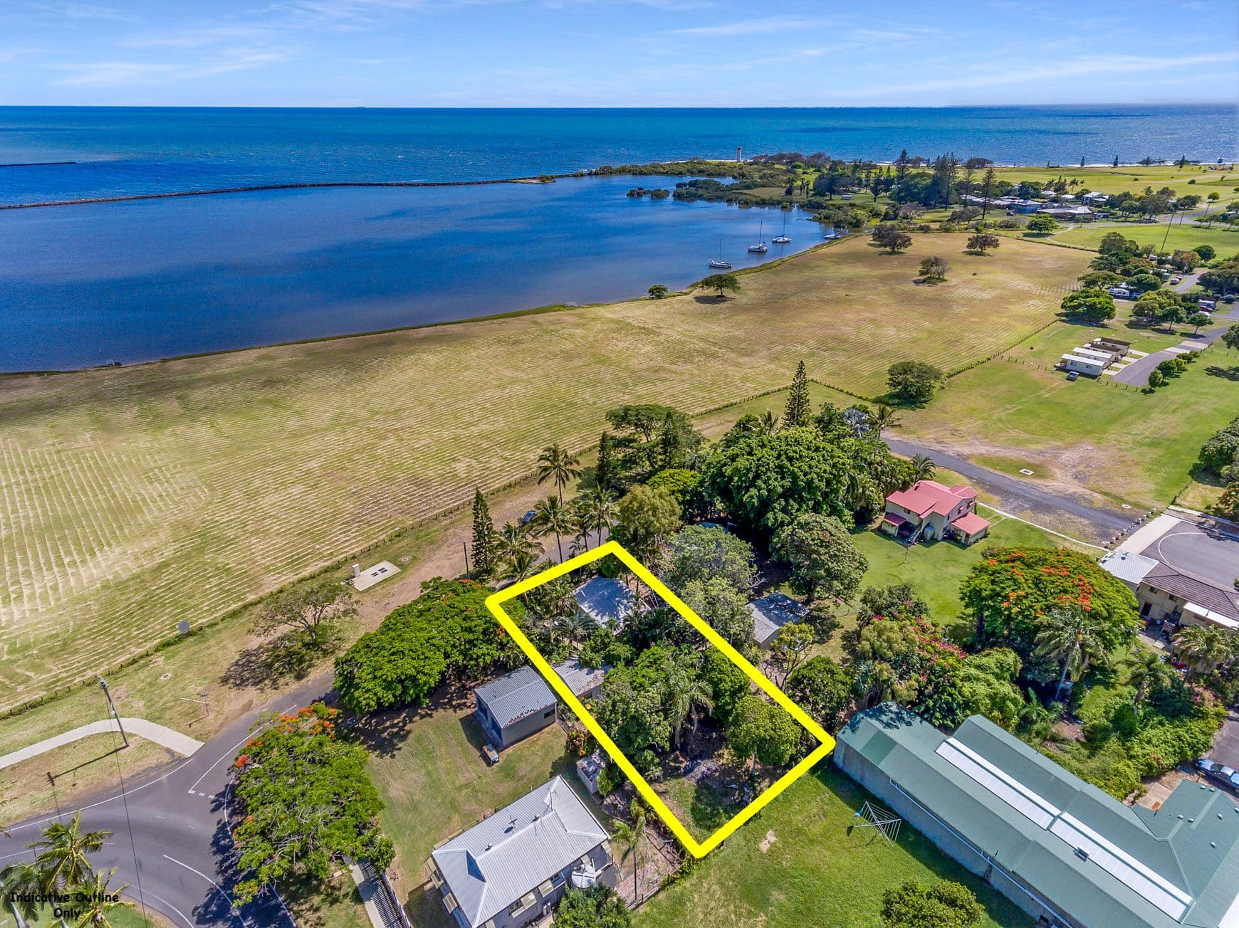 6 Harbour Esplanade, Burnett Heads QLD 4670, Burnett Heads - Thumbnail 3