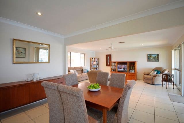 58 Honeyeater Drive, BURLEIGH WATERS QLD 4220, Burleigh Waters - Thumbnail 4