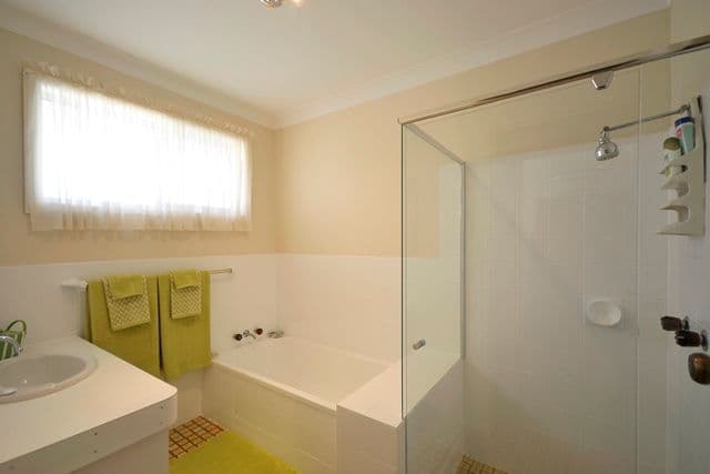 58 Honeyeater Drive, BURLEIGH WATERS QLD 4220, Burleigh Waters - Thumbnail 6