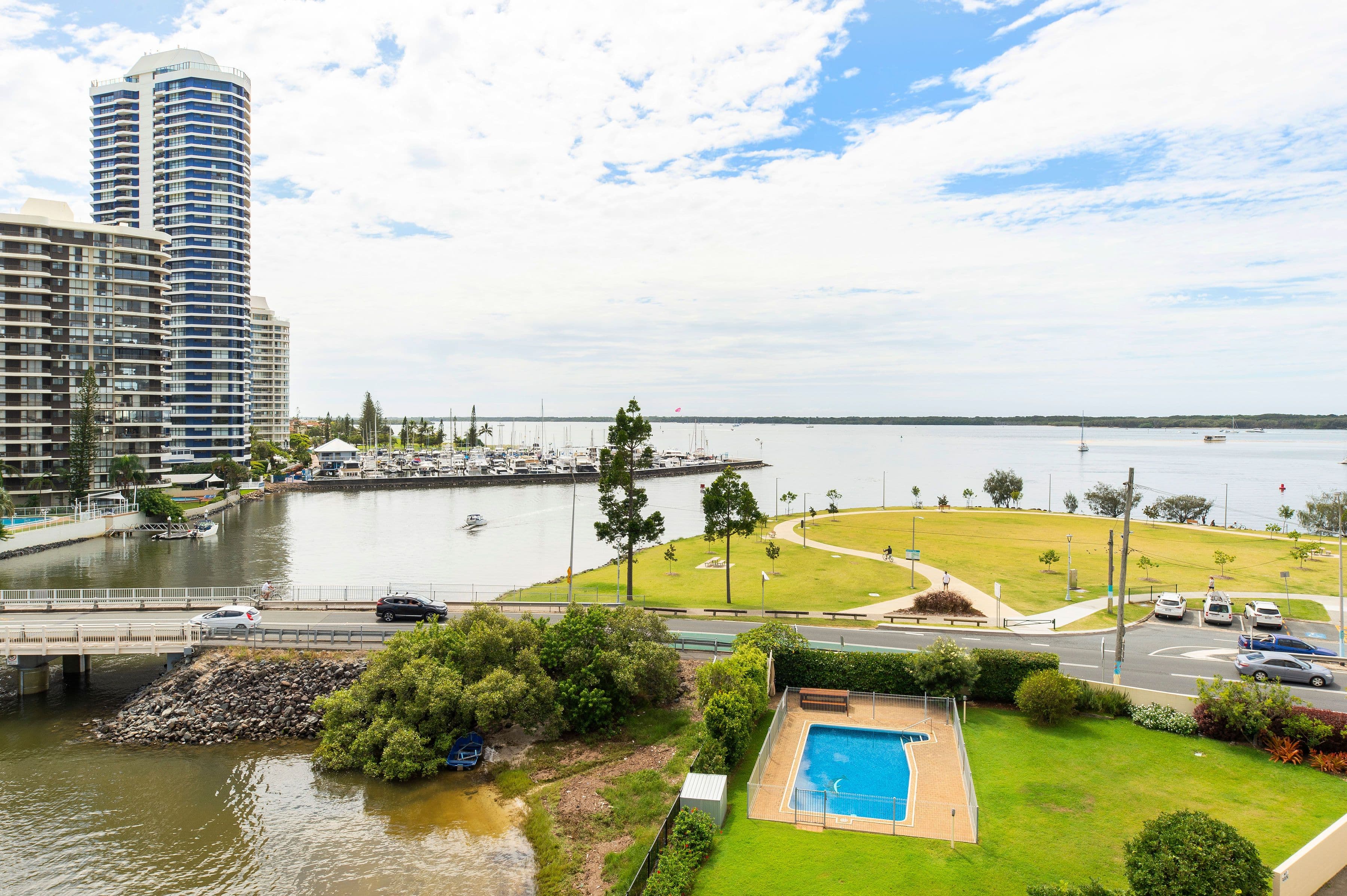 554 Marine Parade, Biggera Waters QLD 4216, Biggera Waters - Thumbnail 3