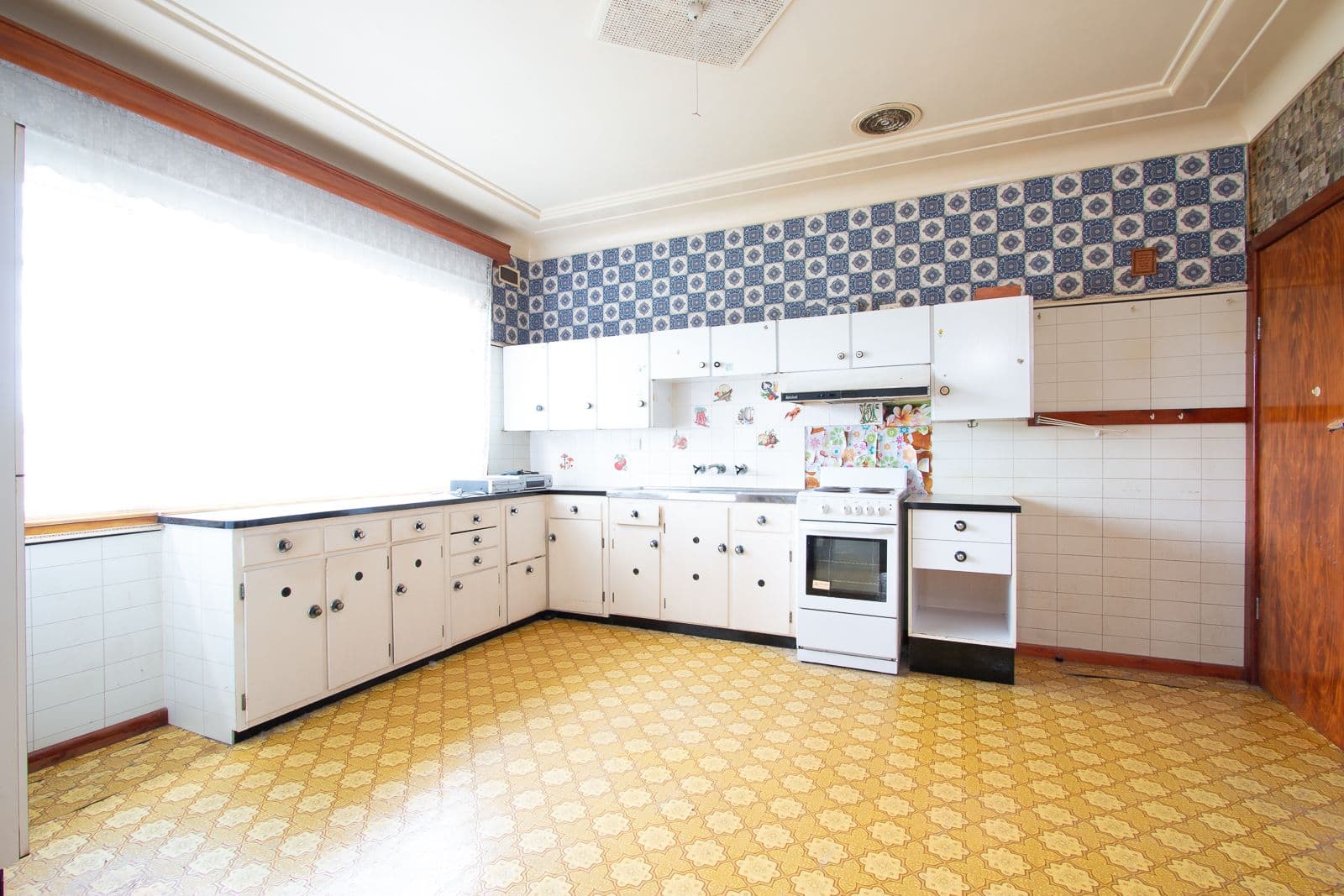 108 Cardiff Road, Elermore Vale - Thumbnail 7