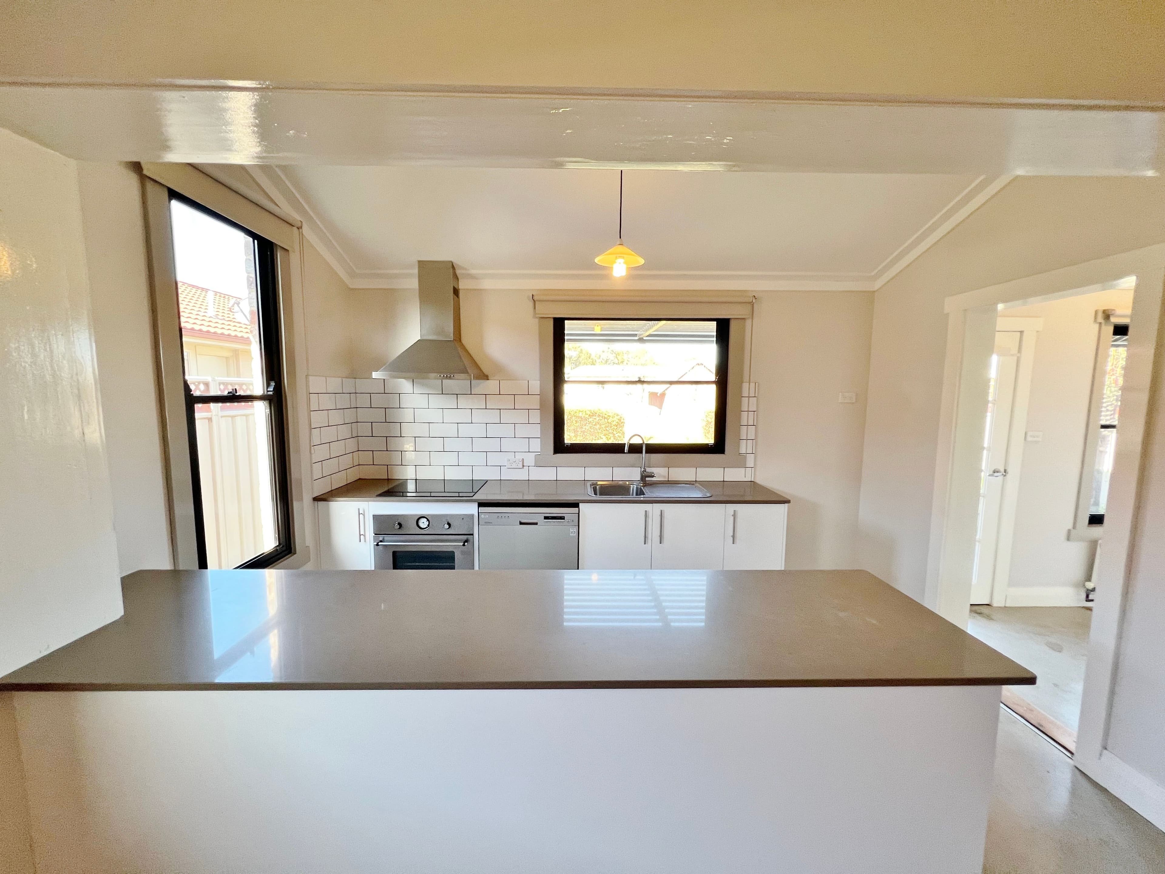 4 Boorowa Street, Young NSW 2594, Young - Thumbnail 3