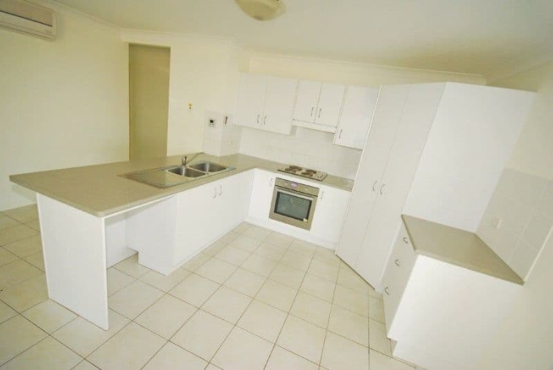 44 Donovan Crescent, GRACEMERE QLD 4702, Gracemere - Thumbnail 3