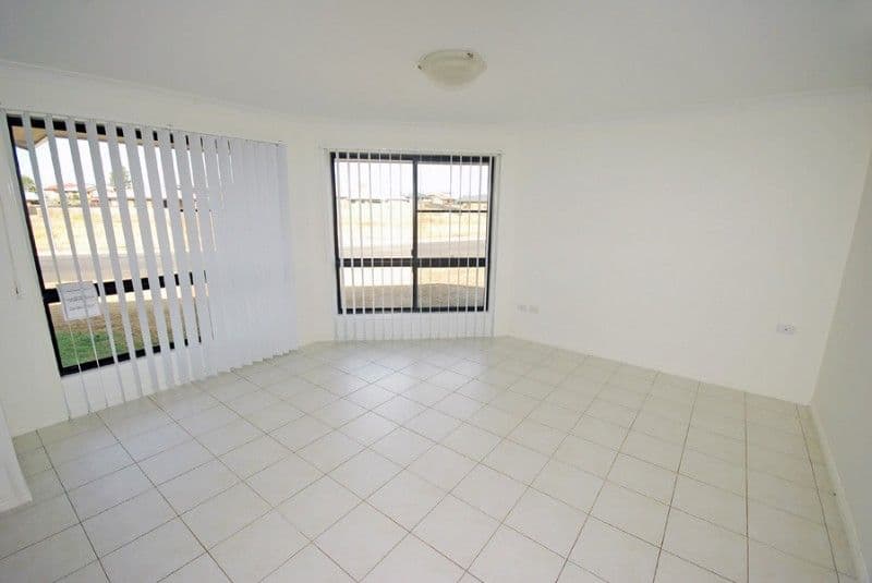 44 Donovan Crescent, GRACEMERE QLD 4702, Gracemere - Thumbnail 8