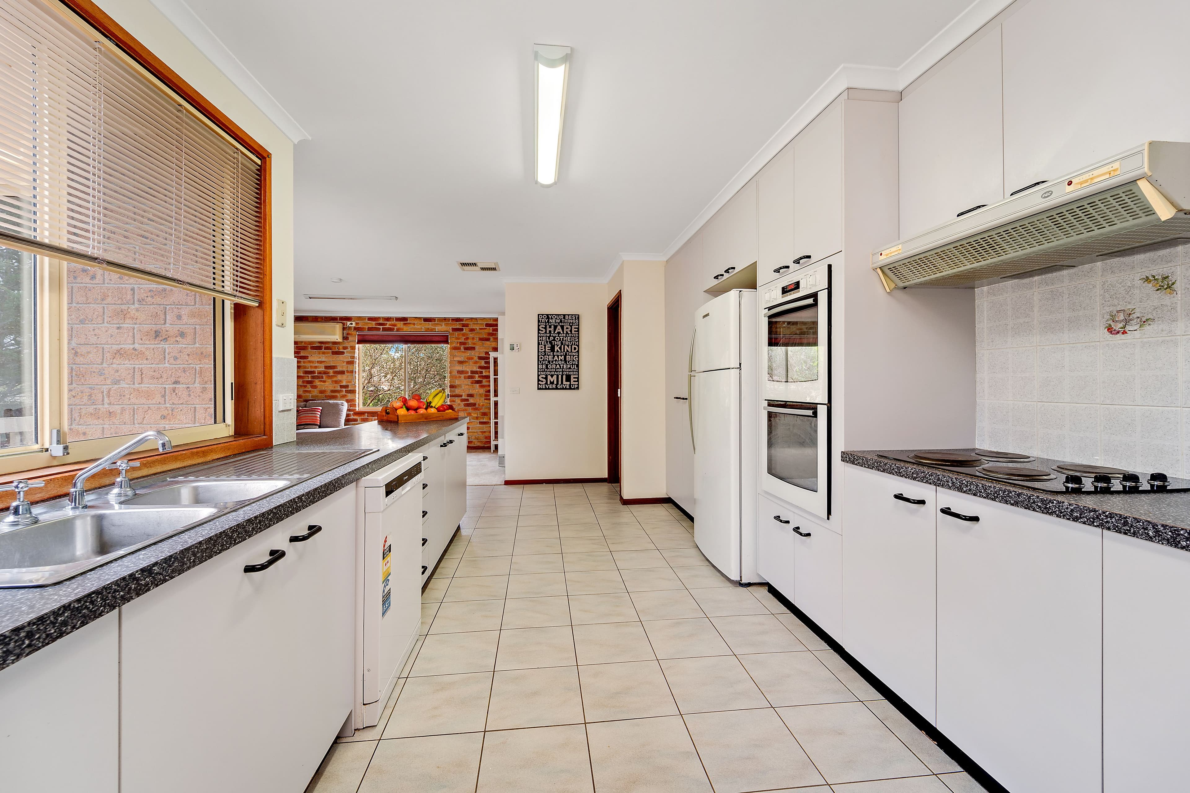 47 Delprat Circuit, Monash ACT 2904, Monash - Thumbnail 6