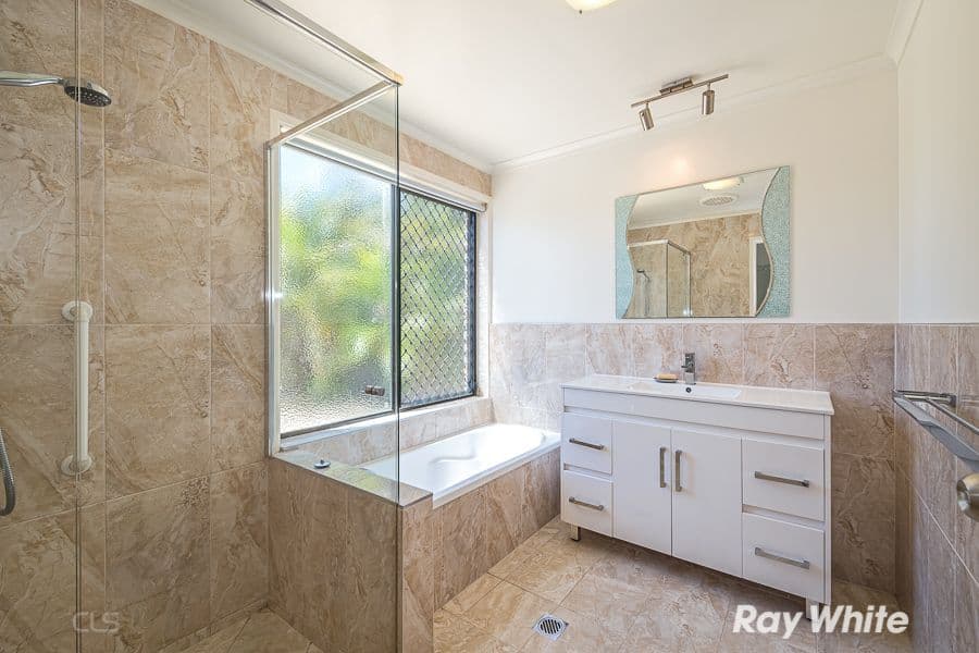 18 Pheasant Avenue, Banksia Beach QLD 4507, Banksia Beach - Thumbnail 4