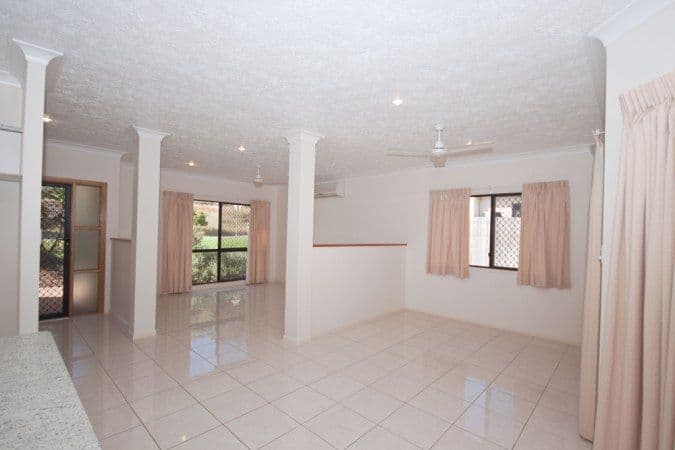 30 Knox Court, MOUNT LOUISA QLD 4814, Mount Louisa - Thumbnail 5