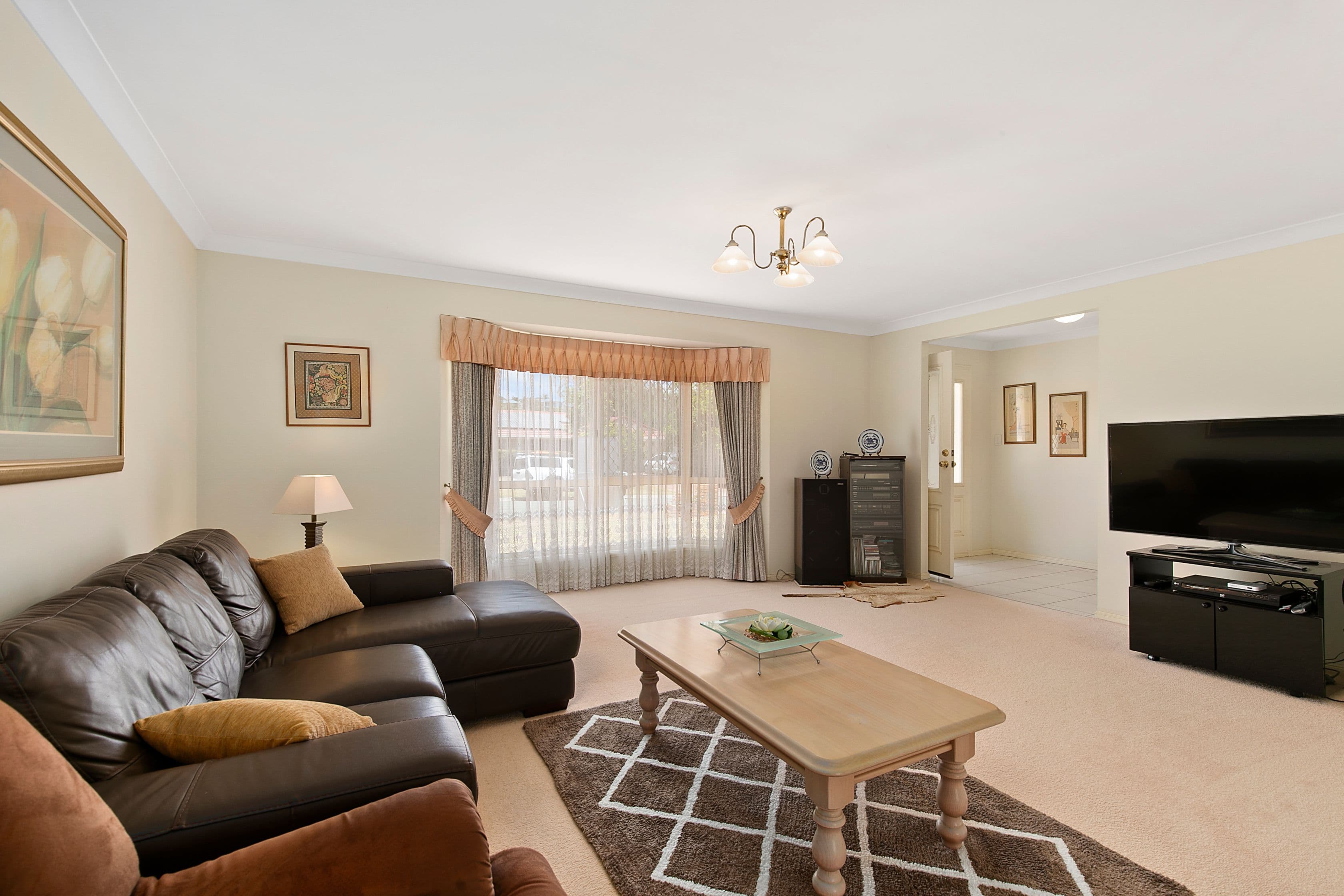 12 Redgrove Avenue, Wellington Point QLD 4160, Wellington Point - Thumbnail 3