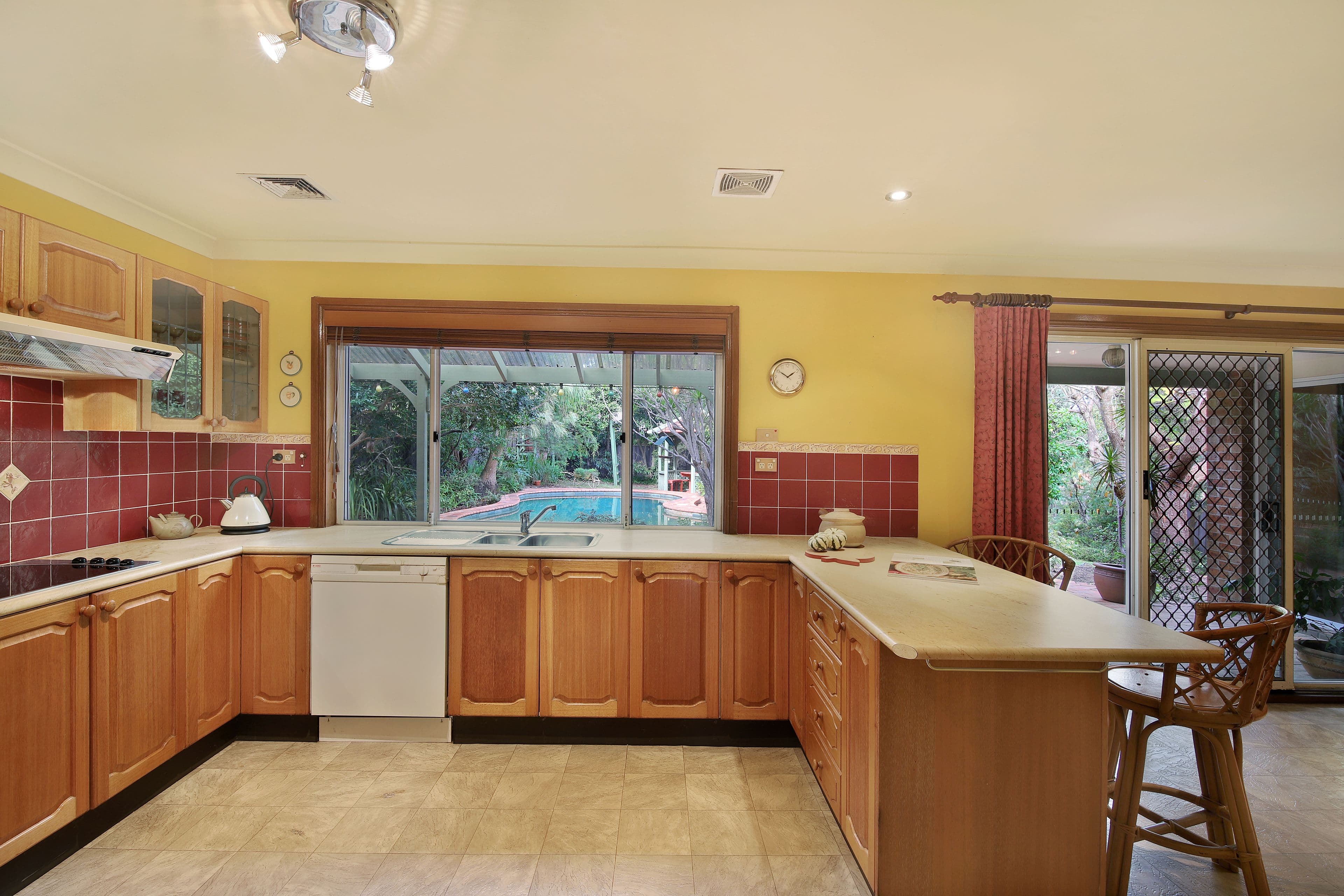 28 Walsh Avenue, Castle Hill - Thumbnail 3