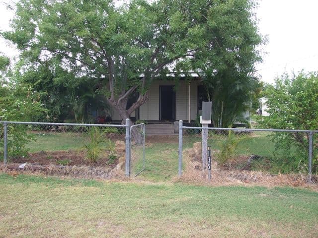 135 Ash Street, Barcaldine QLD 4725, Barcaldine - Image 1