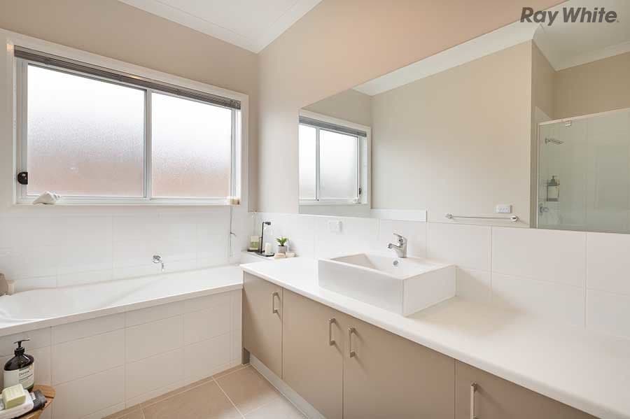 22 Nantha Way, Brookfield VIC 3338, Brookfield - Thumbnail 4