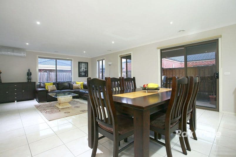 92 Boland Drive, LYNDHURST VIC 3975, Lyndhurst - Thumbnail 2