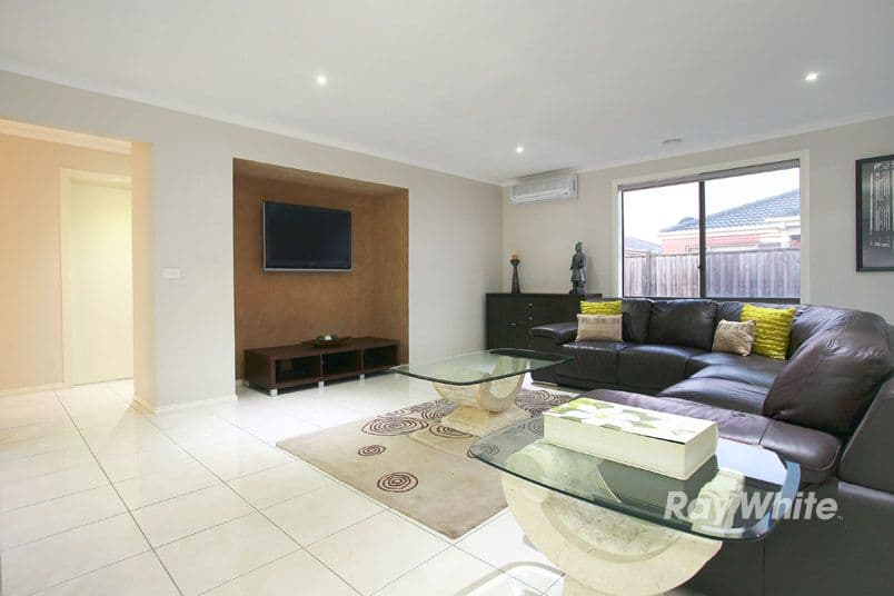 92 Boland Drive, LYNDHURST VIC 3975, Lyndhurst - Thumbnail 3