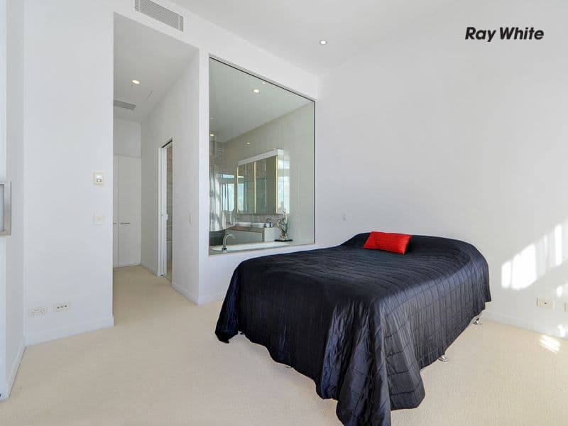 6 Marina Promenade, Paradise Point QLD 4216, Paradise Point - Thumbnail 4
