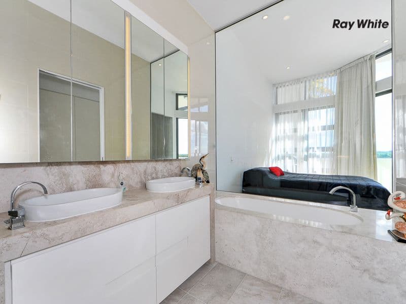 6 Marina Promenade, Paradise Point QLD 4216, Paradise Point - Thumbnail 5