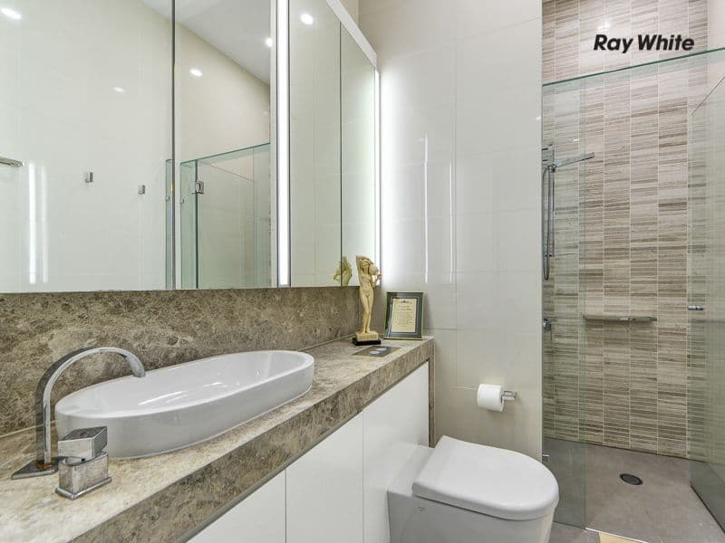 6 Marina Promenade, Paradise Point QLD 4216, Paradise Point - Thumbnail 7
