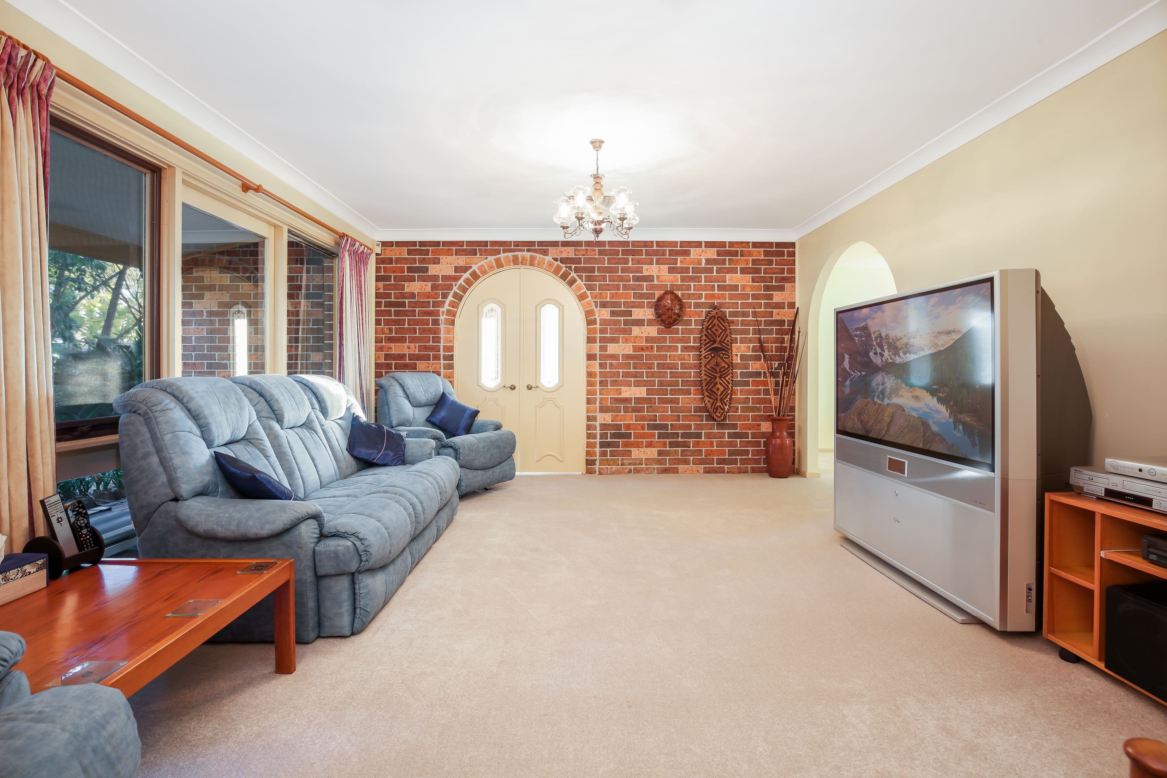 30 Grevillea Grove, Baulkham Hills - Thumbnail 2