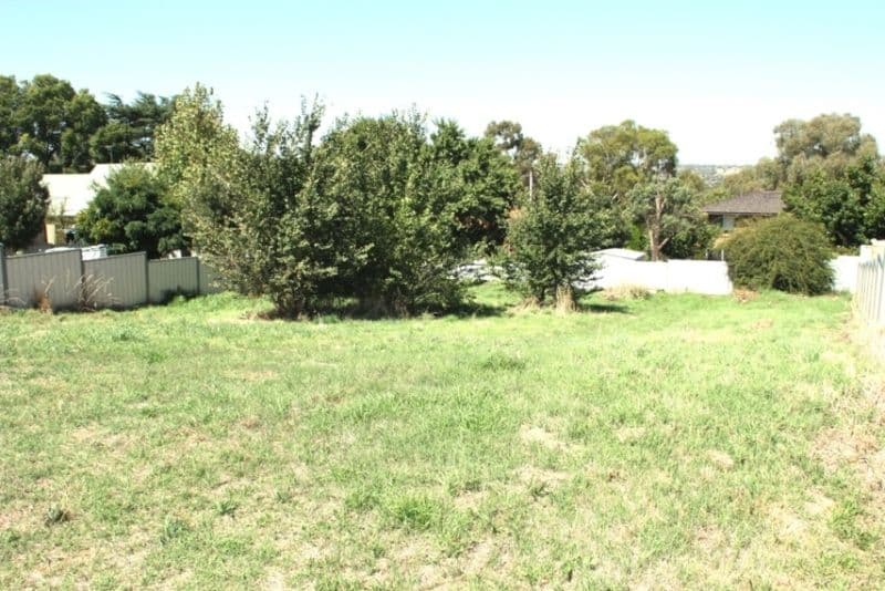 1 Twynam Court, YOUNG NSW 2594, Young - Thumbnail 2