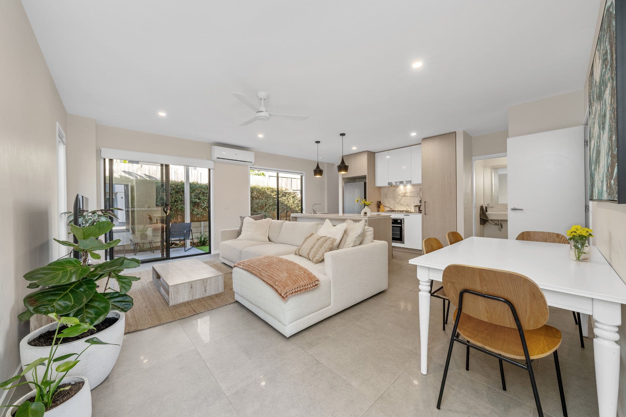 7 Angela Way, Pimpama QLD 4209, Pimpama - Thumbnail 2