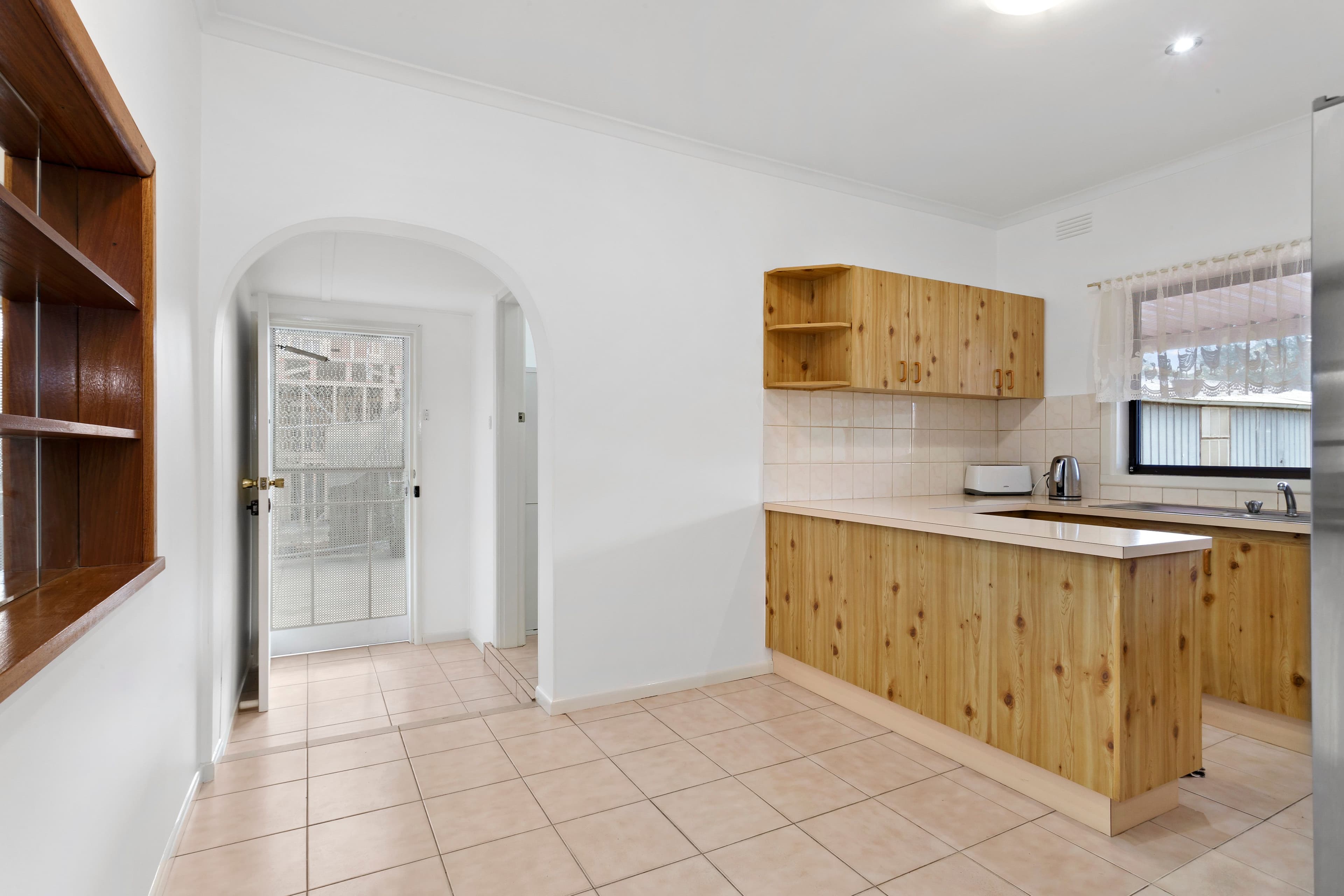 84 Mount View Road, Lalor VIC 3075, Lalor - Thumbnail 4