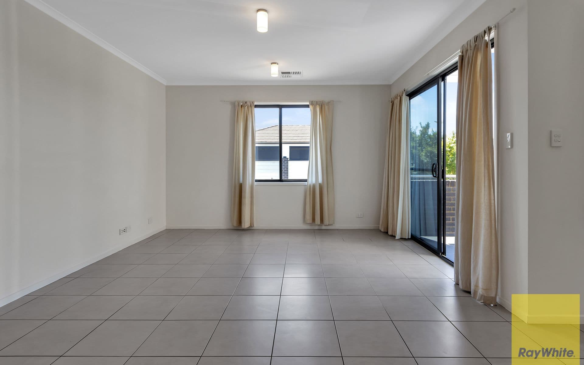 17 Tulloch Drive, St Clair SA 5011, St Clair - Thumbnail 3