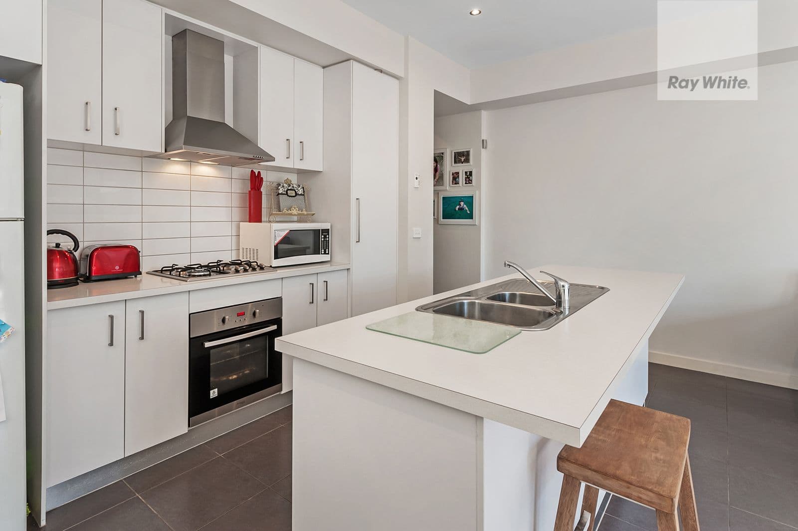 254 Waterview Boulevard, Craigieburn VIC 3064, Craigieburn - Thumbnail 3
