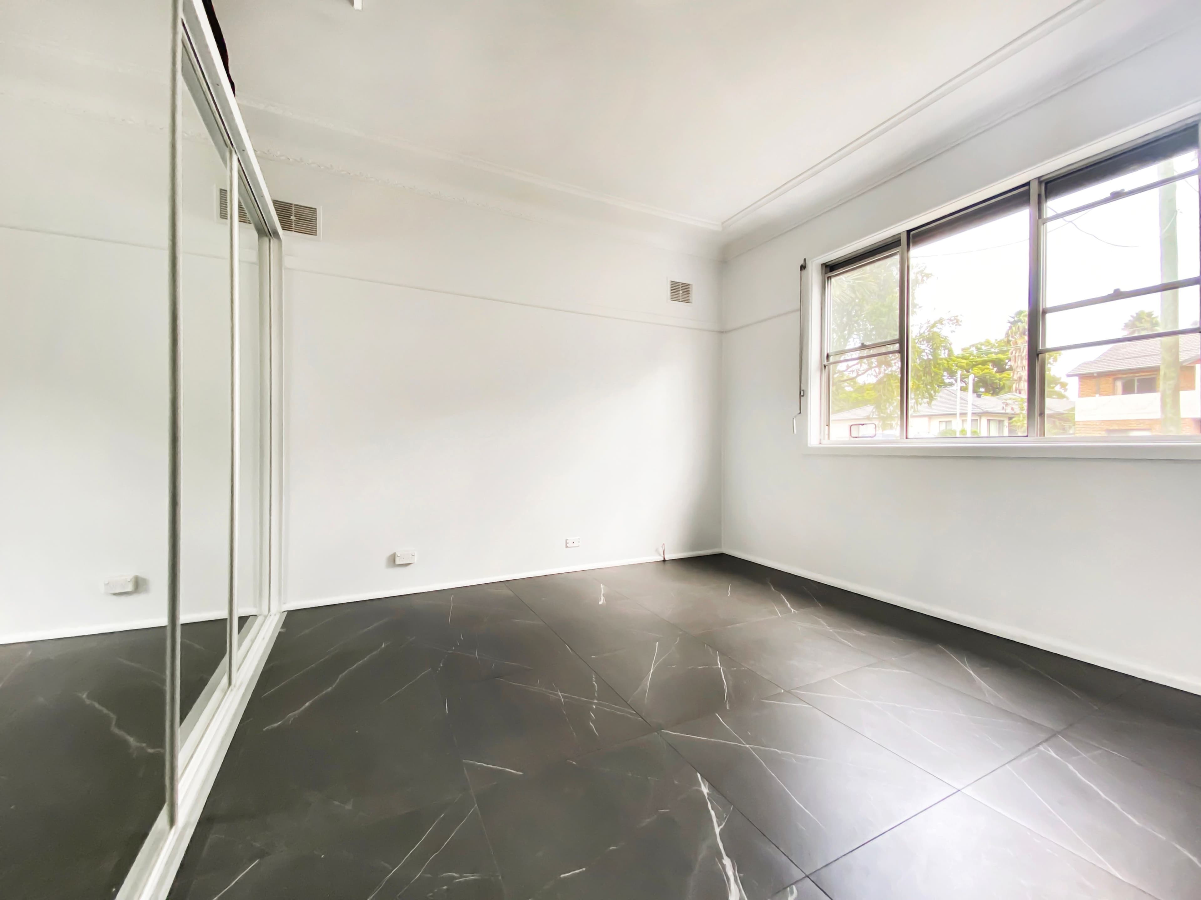 190 Bonds Road, Riverwood NSW 2210, Riverwood - Thumbnail 4