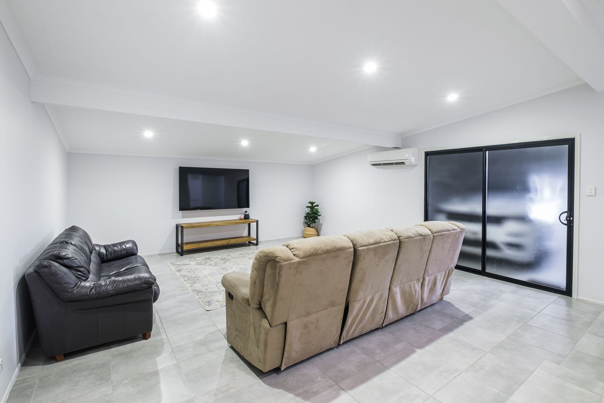 18 Davey Avenue, Frenchville QLD 4701, Frenchville - Thumbnail 8