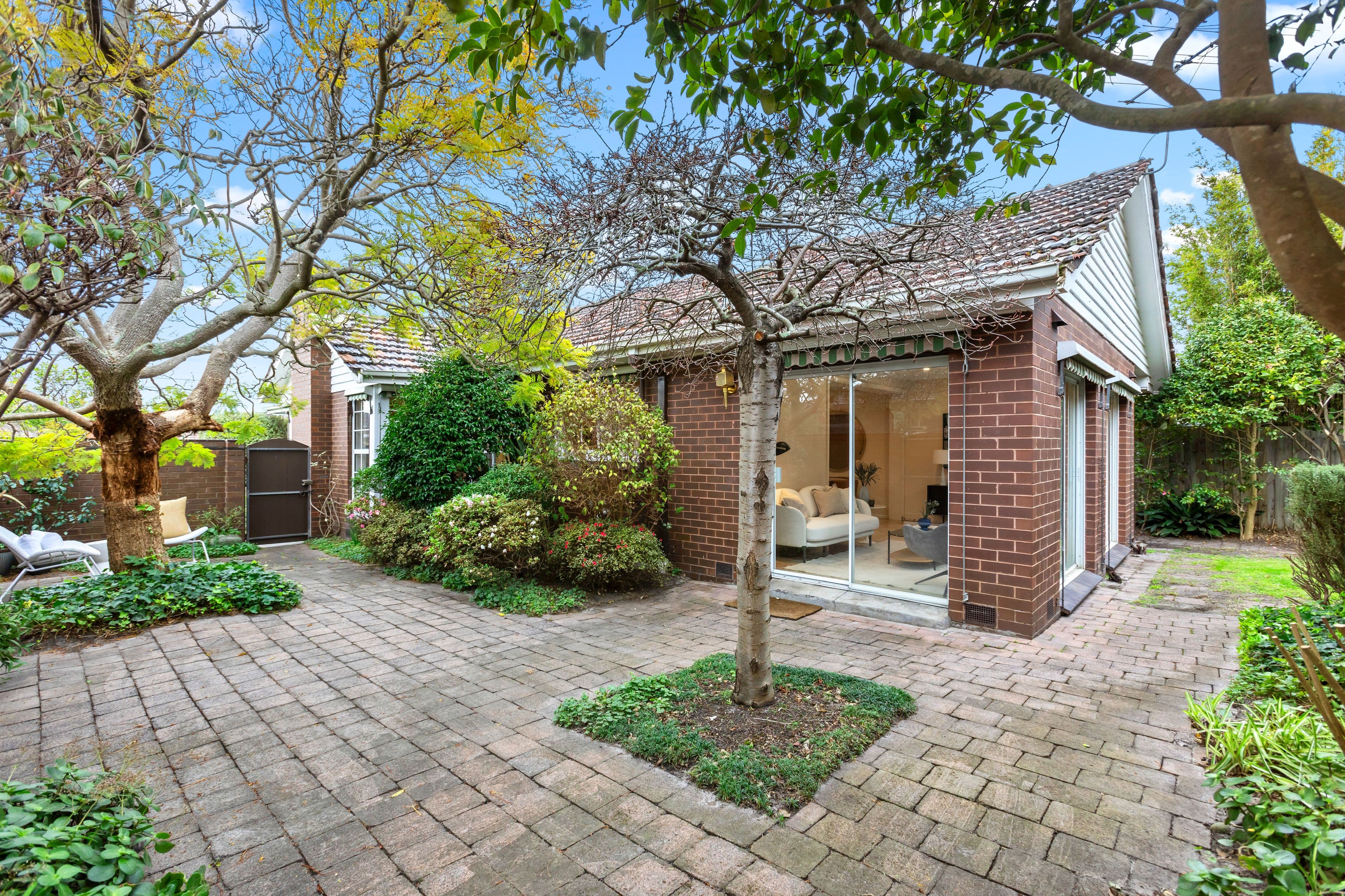 65 Lorna Street, Cheltenham VIC 3192, Cheltenham - Thumbnail 2
