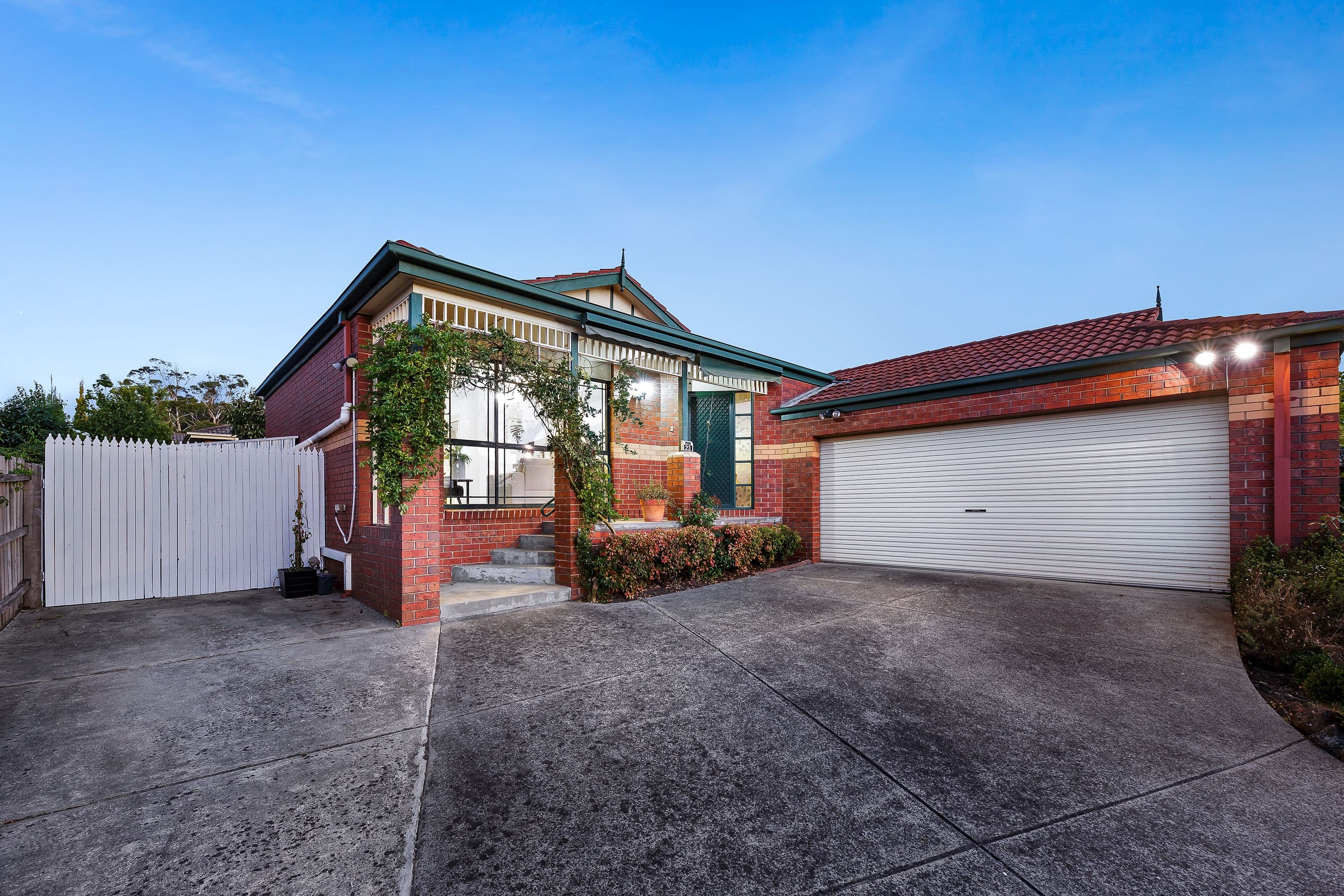 23 Appleberry Close, Knoxfield VIC 3180, Knoxfield - Image 1
