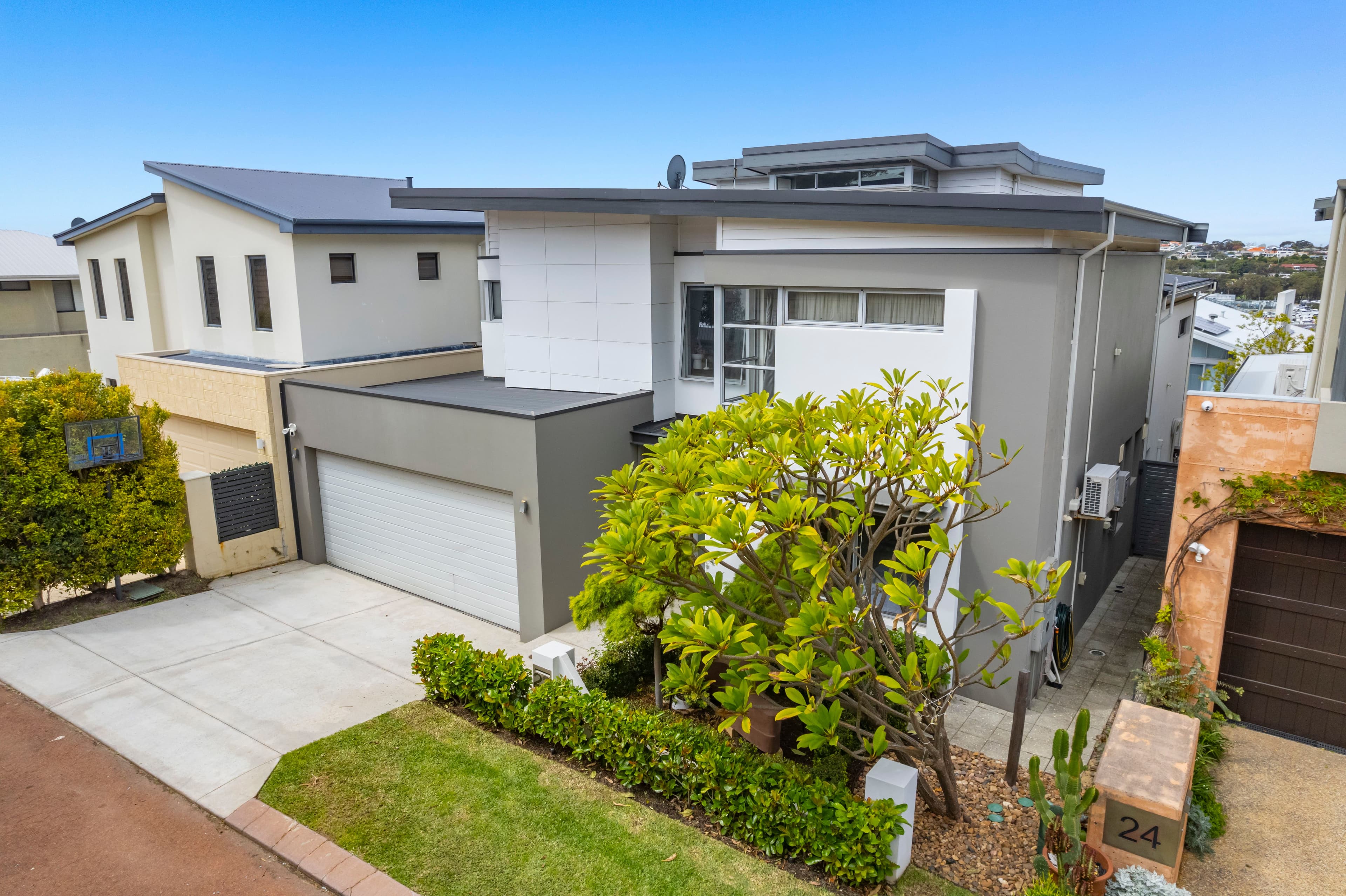 22 The Cutting, Mosman Park WA 6012, Mosman Park - Thumbnail 2