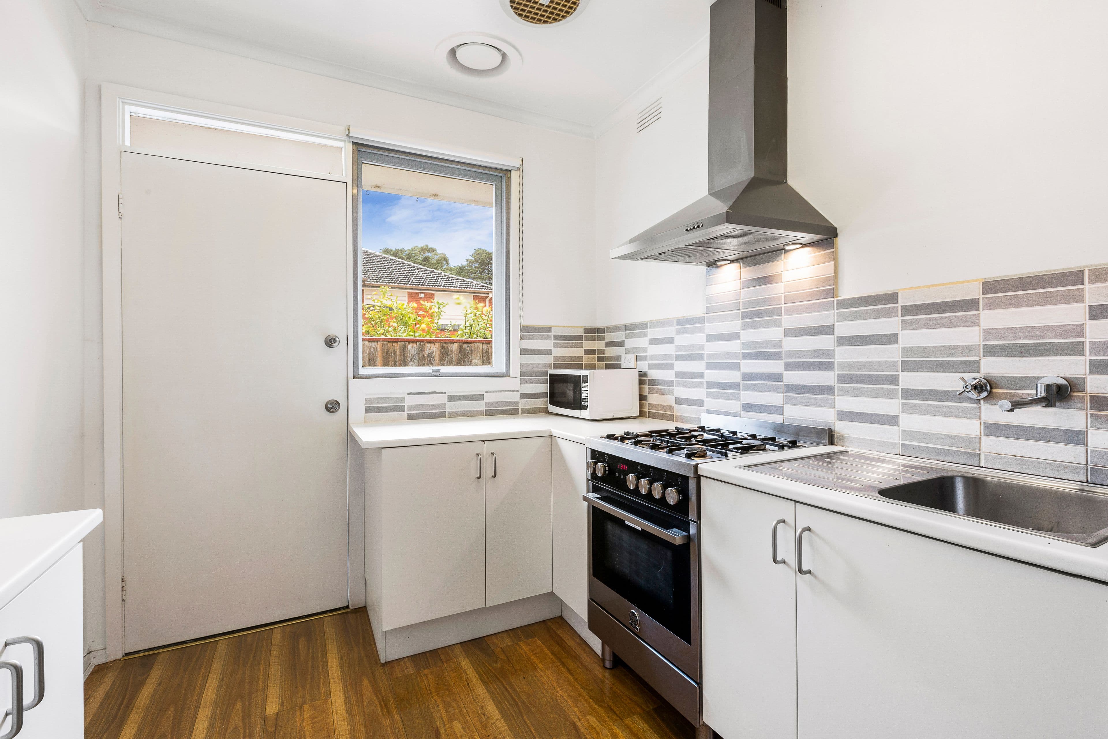 10-12 Hilltop Avenue, Clayton VIC 3168, Clayton - Thumbnail 4