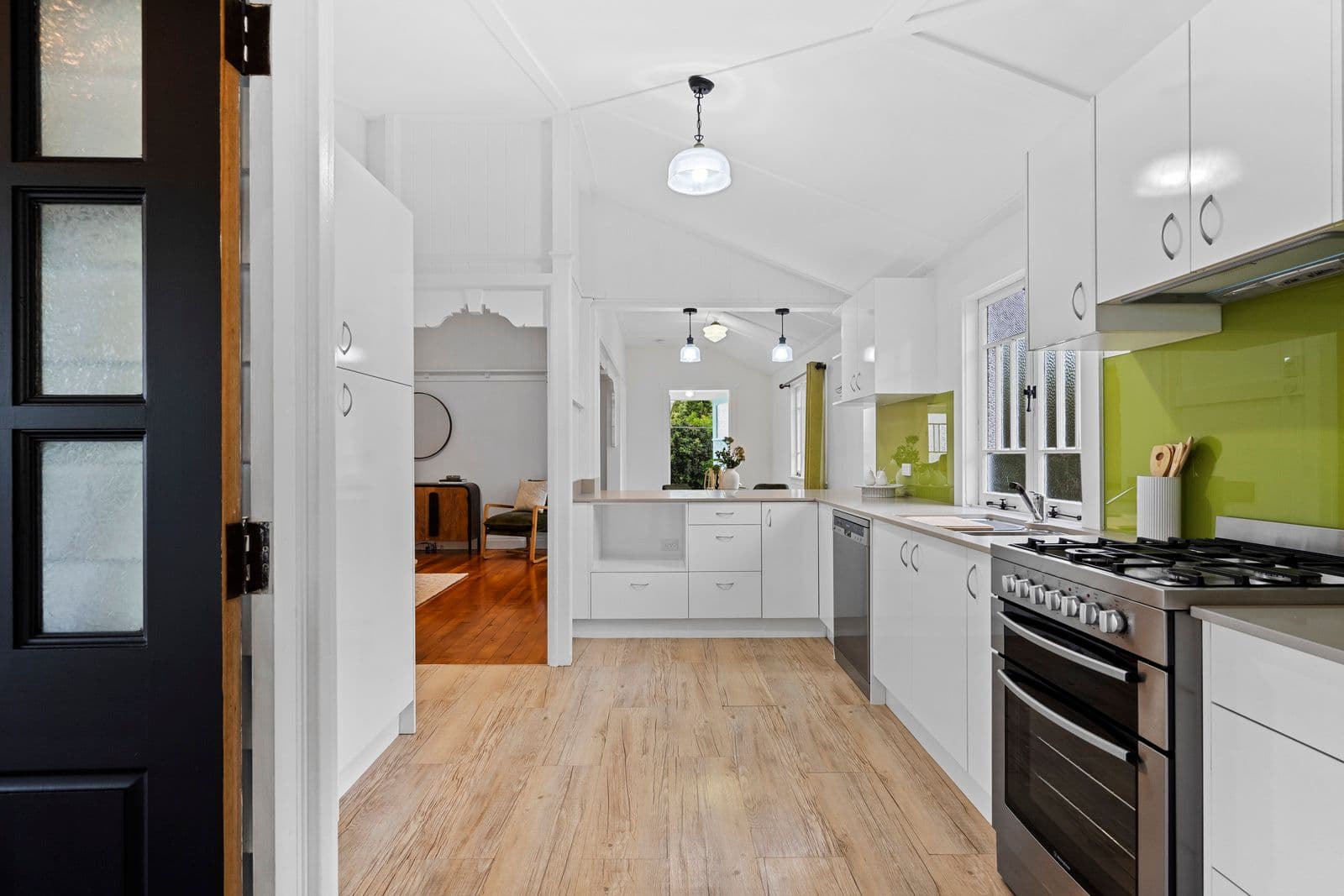 15 McIvor Street, Annerley QLD 4103, Annerley - Thumbnail 8