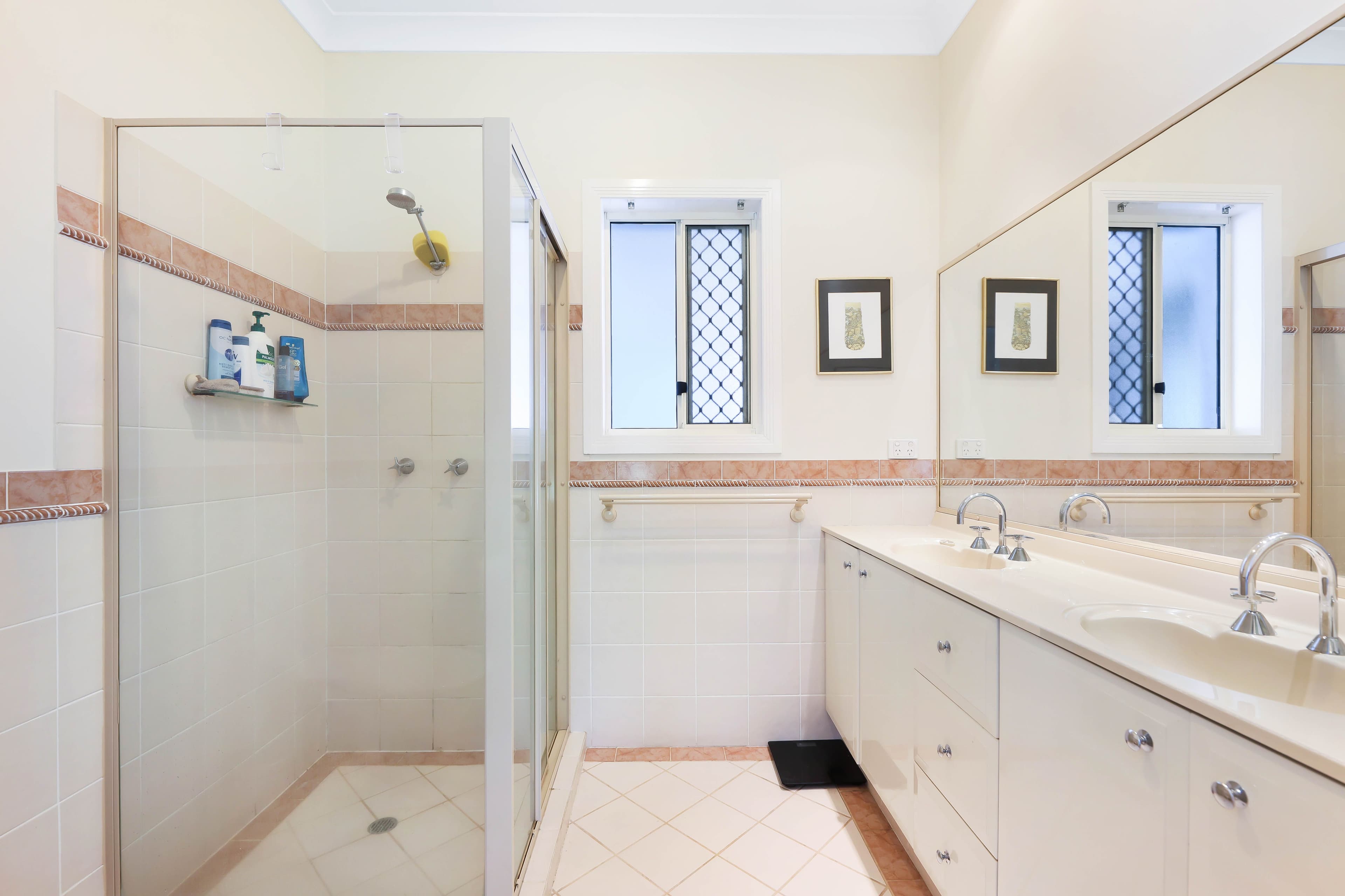 24 Dalloway Court, Arundel QLD 4214, Arundel - Thumbnail 7