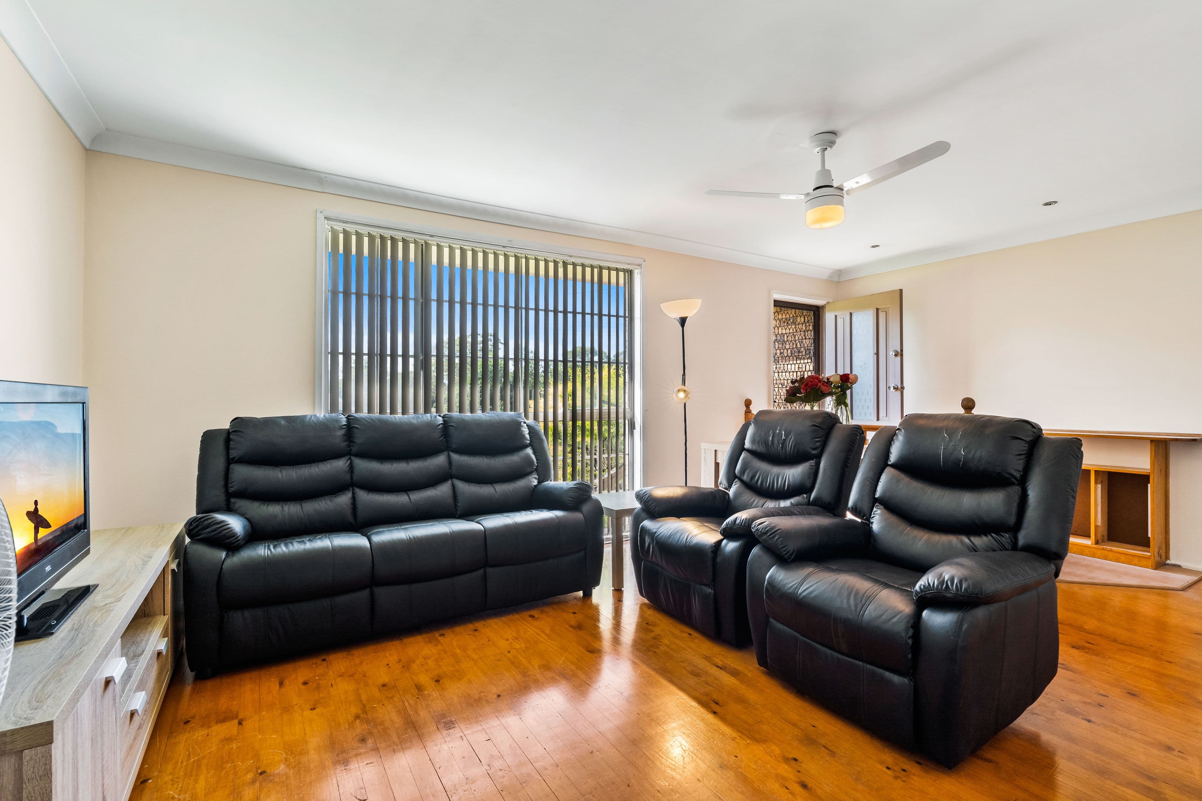 4 Clinton Drive, Narellan NSW 2567, Narellan - Thumbnail 3