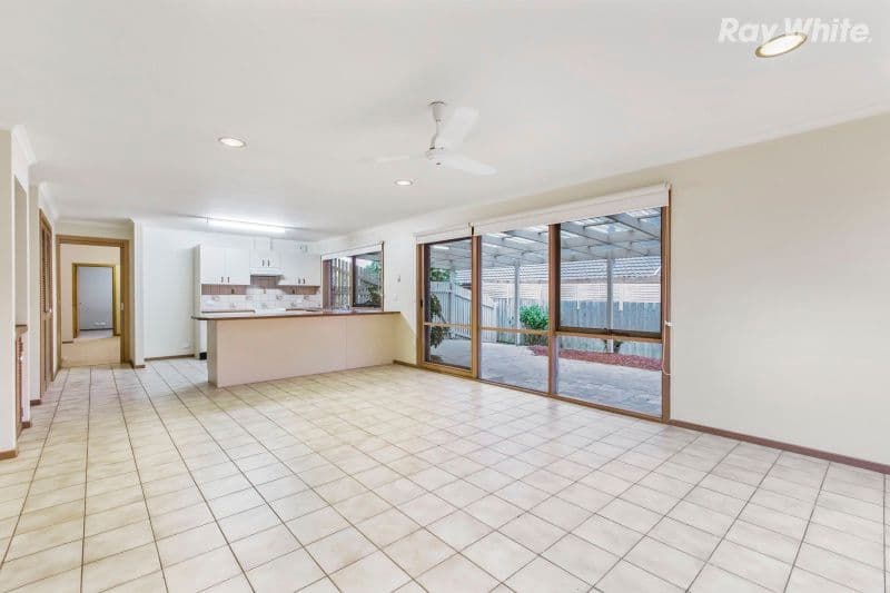 18 Mantung Crescent, Rowville VIC 3178, Rowville - Thumbnail 7