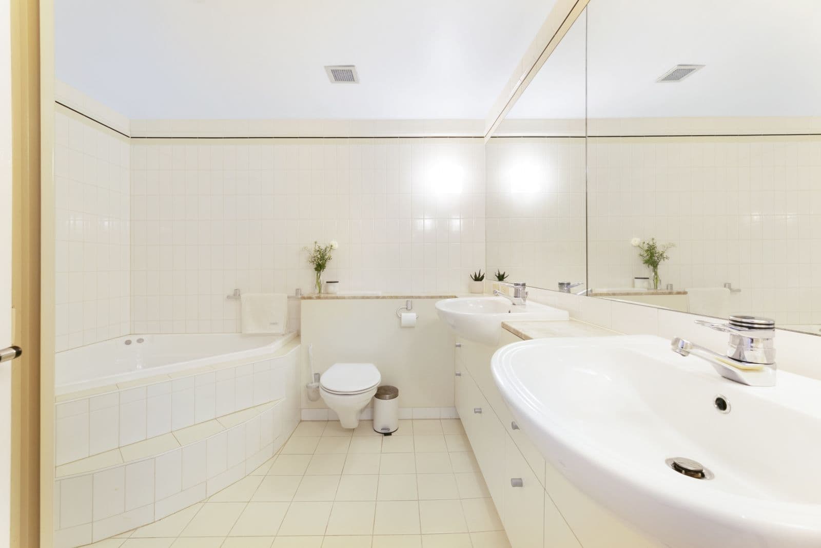 76-80 Chichester Drive, Arundel QLD 4214, Arundel - Thumbnail 7