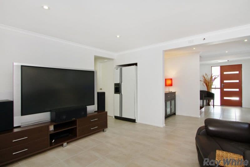 5 Magnet Close, RIVERHILLS QLD 4074, Riverhills - Thumbnail 4