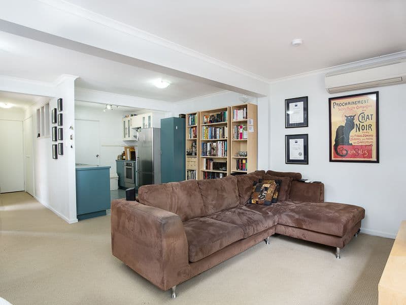 18 Elwell Street, MORNINGSIDE QLD 4170, Morningside - Thumbnail 2