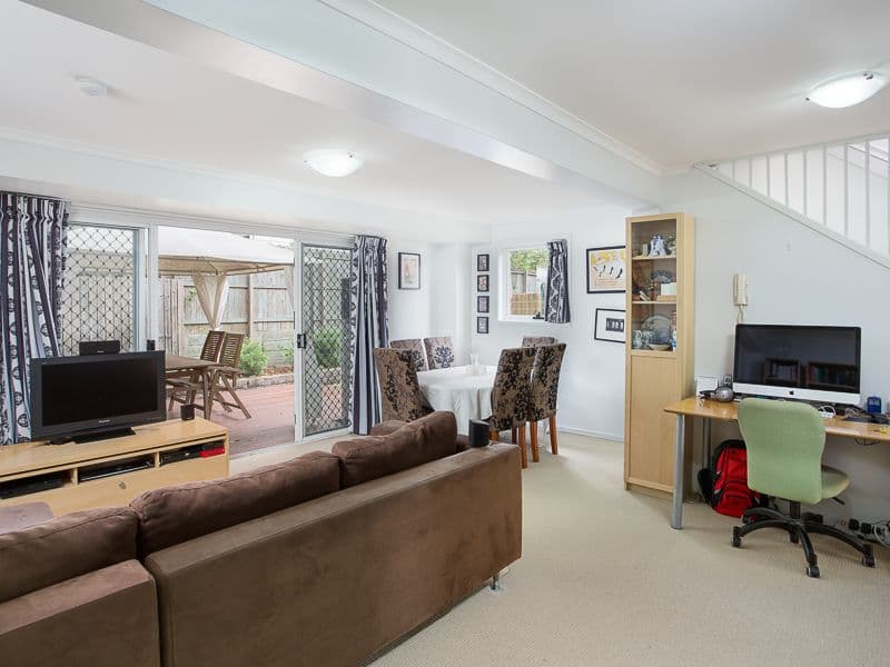 18 Elwell Street, MORNINGSIDE QLD 4170, Morningside - Thumbnail 4