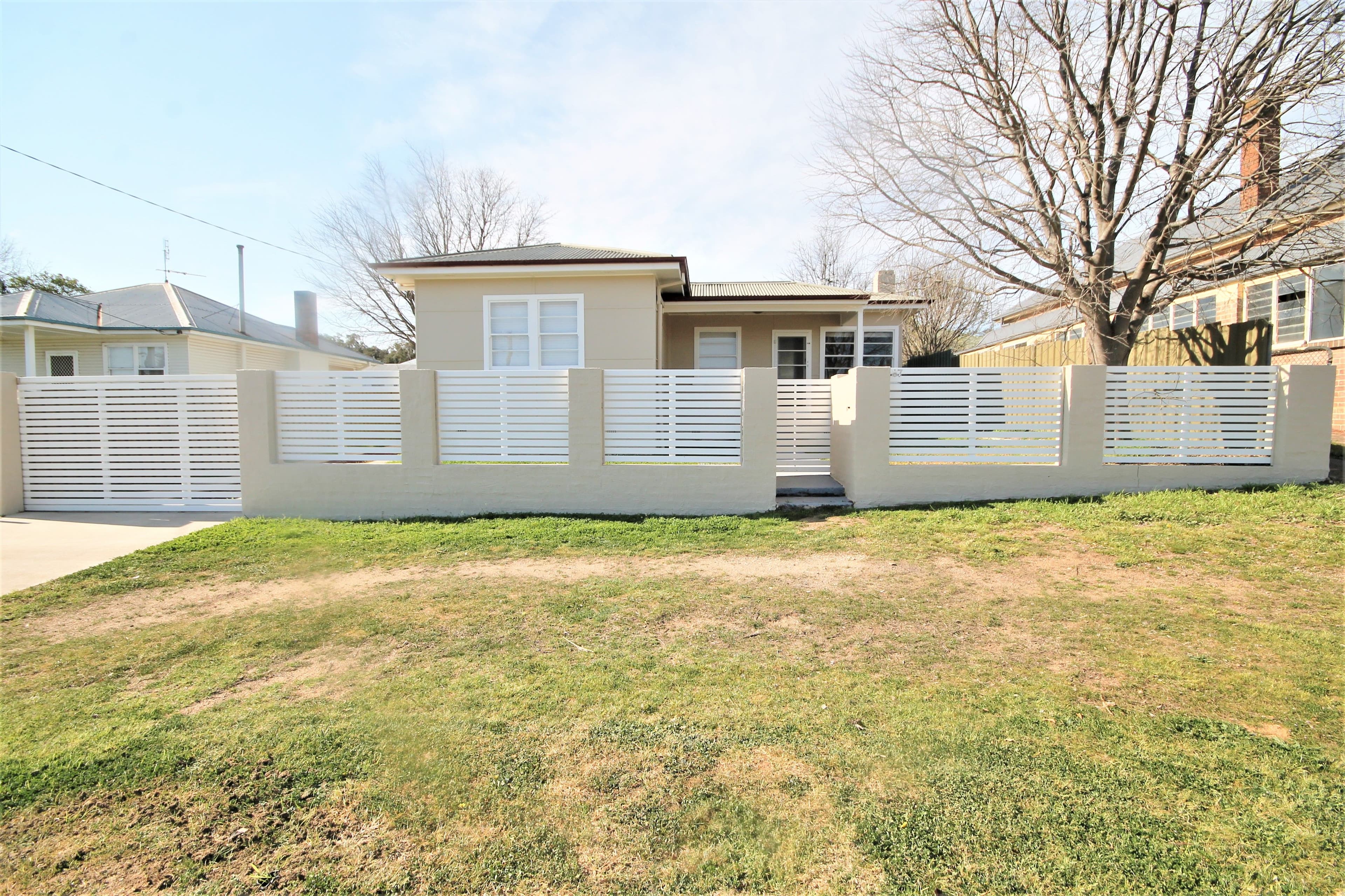 87 Edwards Street, Young - Image 1