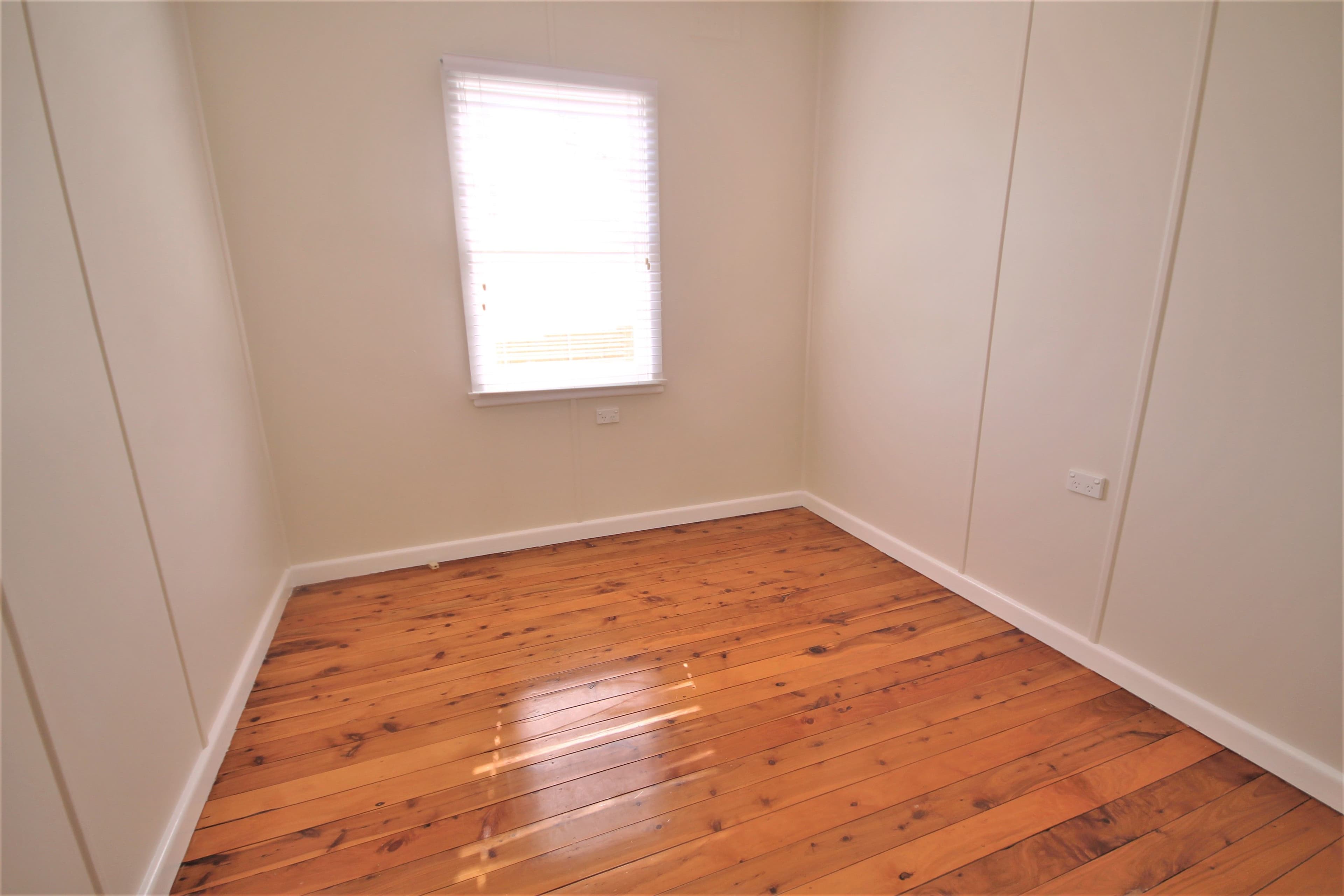 87 Edwards Street, Young - Thumbnail 6