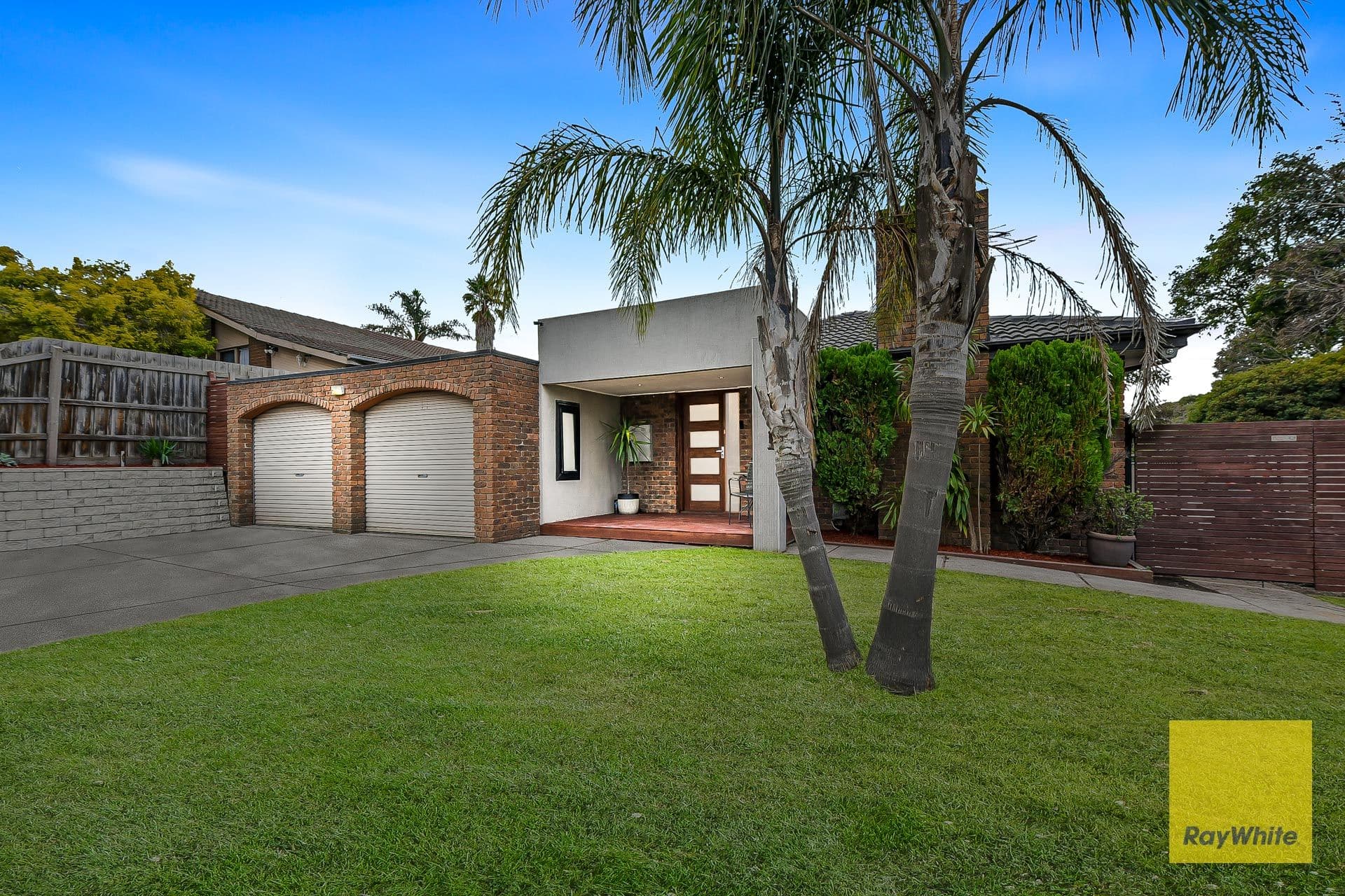 55 Daniel Solander Drive, Endeavour Hills VIC 3802, Endeavour Hills - Thumbnail 2