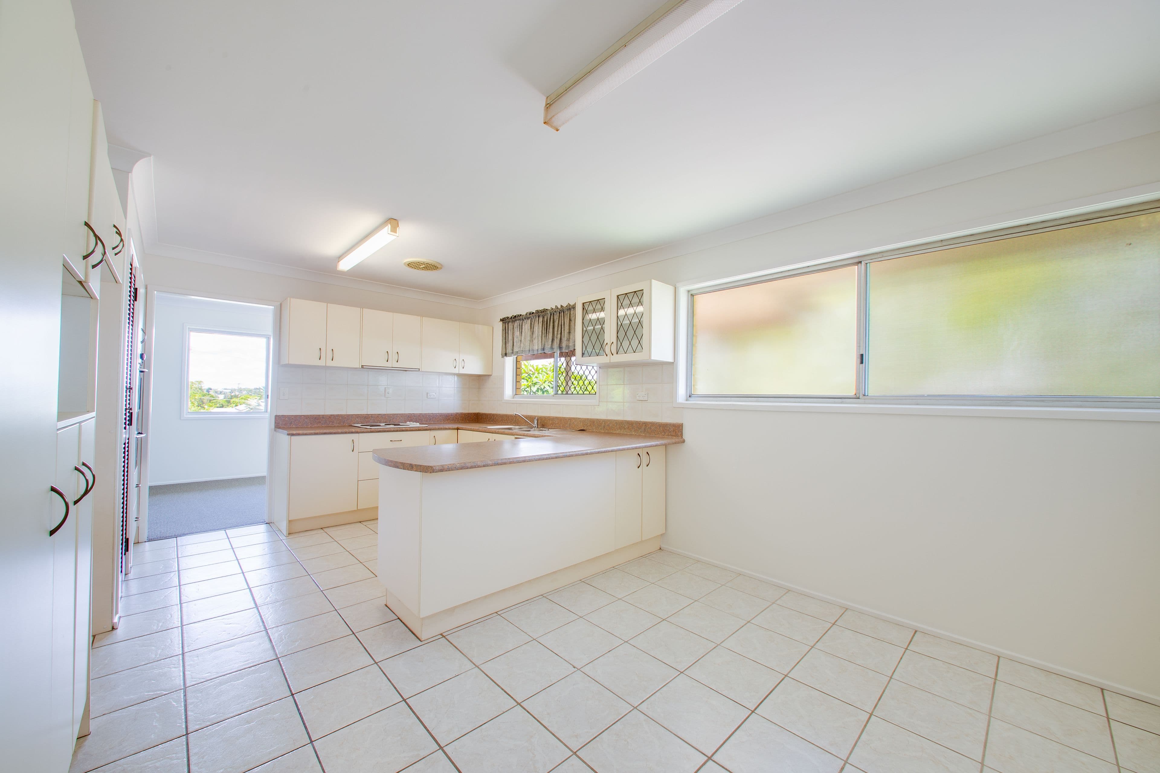 125 South Station Road, Silkstone QLD 4304, Silkstone - Thumbnail 7