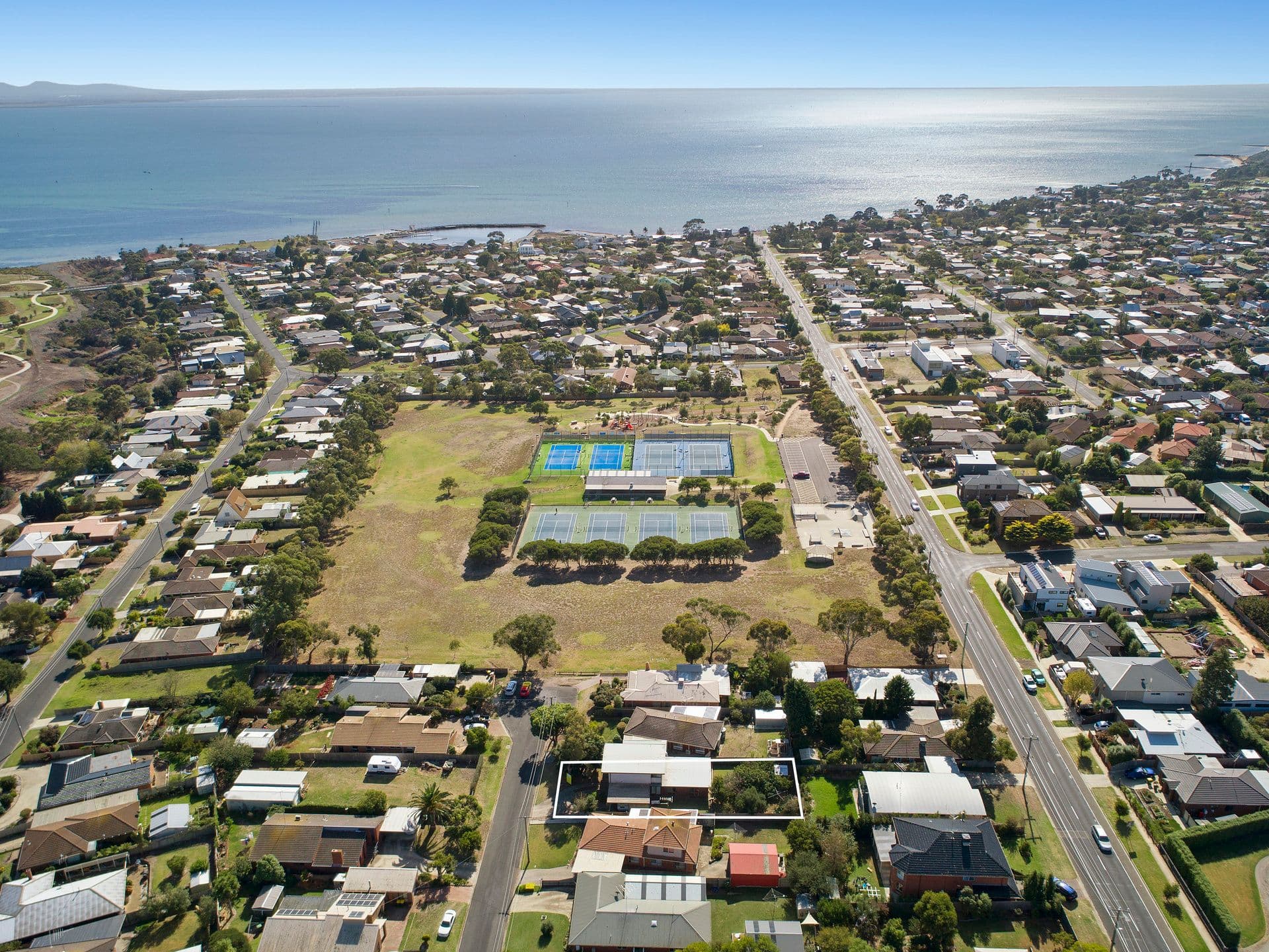 4 Begonia Avenue, Altona North - Thumbnail 2