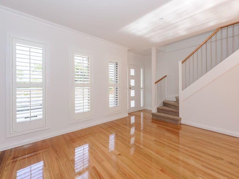 2B Douglas Avenue, BOX HILL SOUTH VIC 3128, Box Hill South - Thumbnail 2