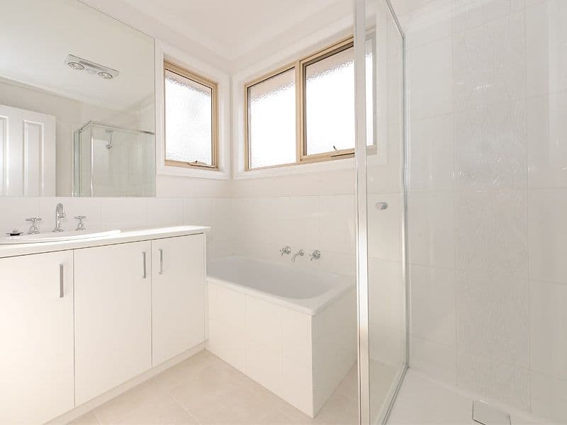 2B Douglas Avenue, BOX HILL SOUTH VIC 3128, Box Hill South - Thumbnail 5