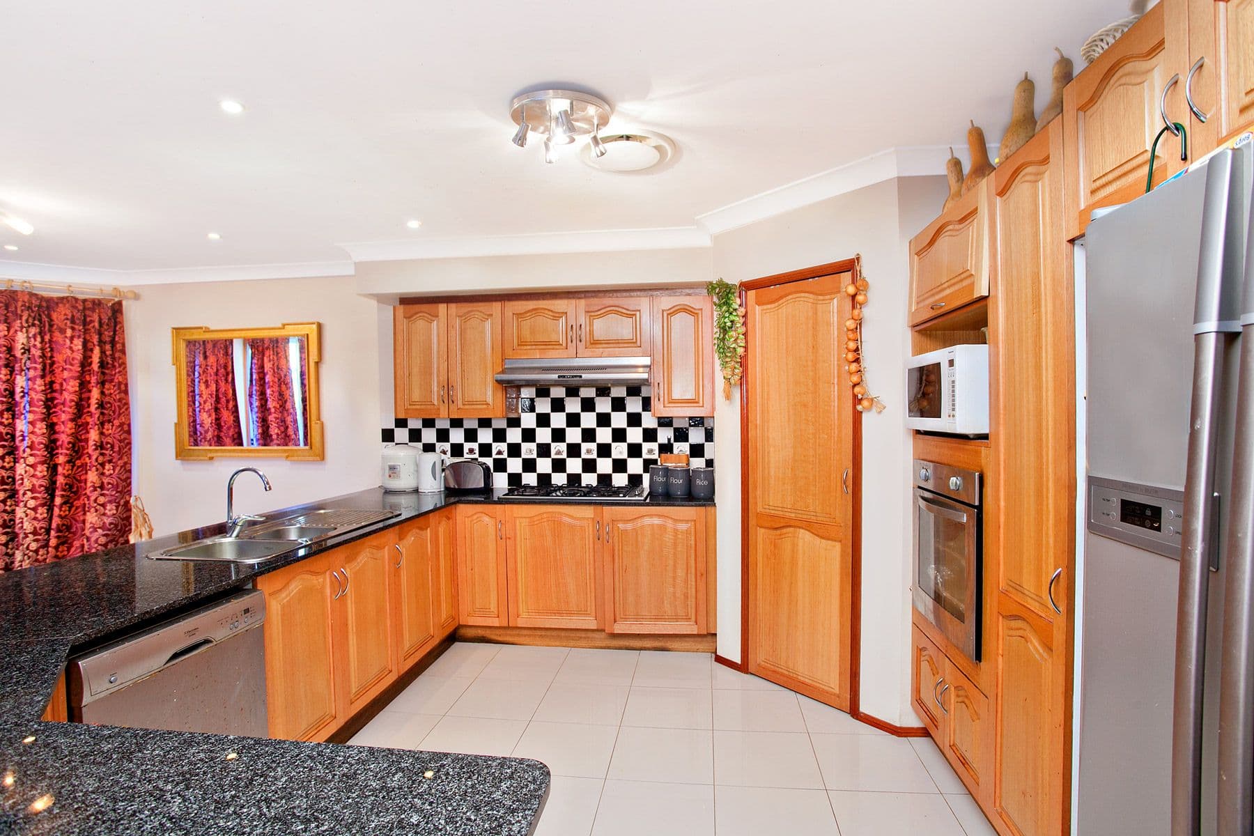41 Sovereign Avenue, KELLYVILLE RIDGE NSW 2155, Kellyville Ridge - Thumbnail 2